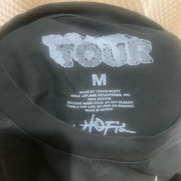 Travis Scott Black Tour Tee - Picture 1 of 3